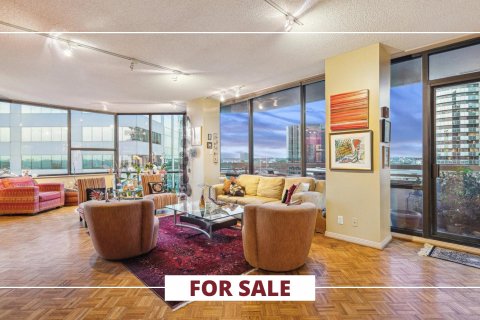 14 Greenway Plaza #9R